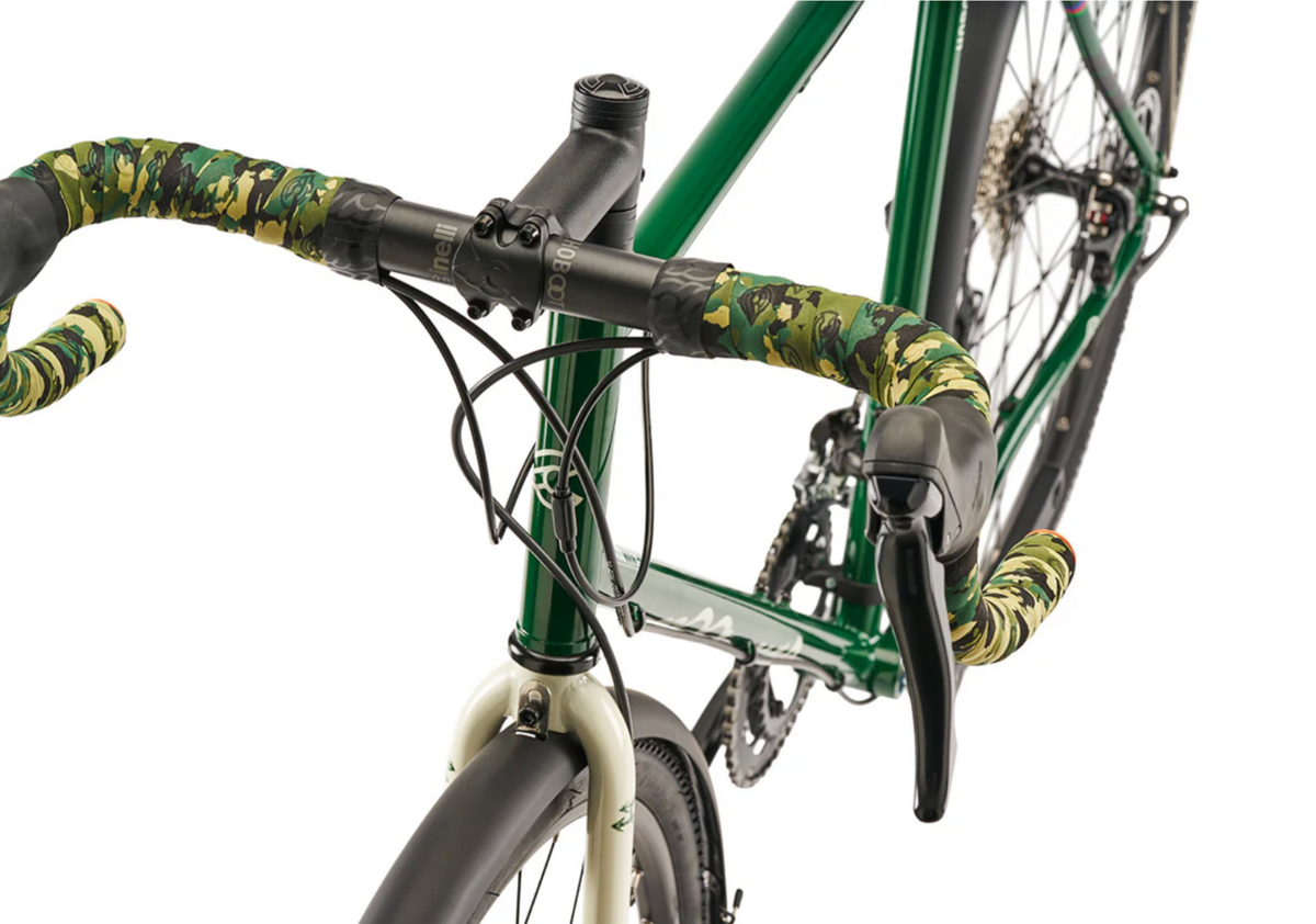 Bicicleta gravel Cinelli Hobootleg Easy Travel Sword 2x10 forever green – detalle transmisión Microshift Sword