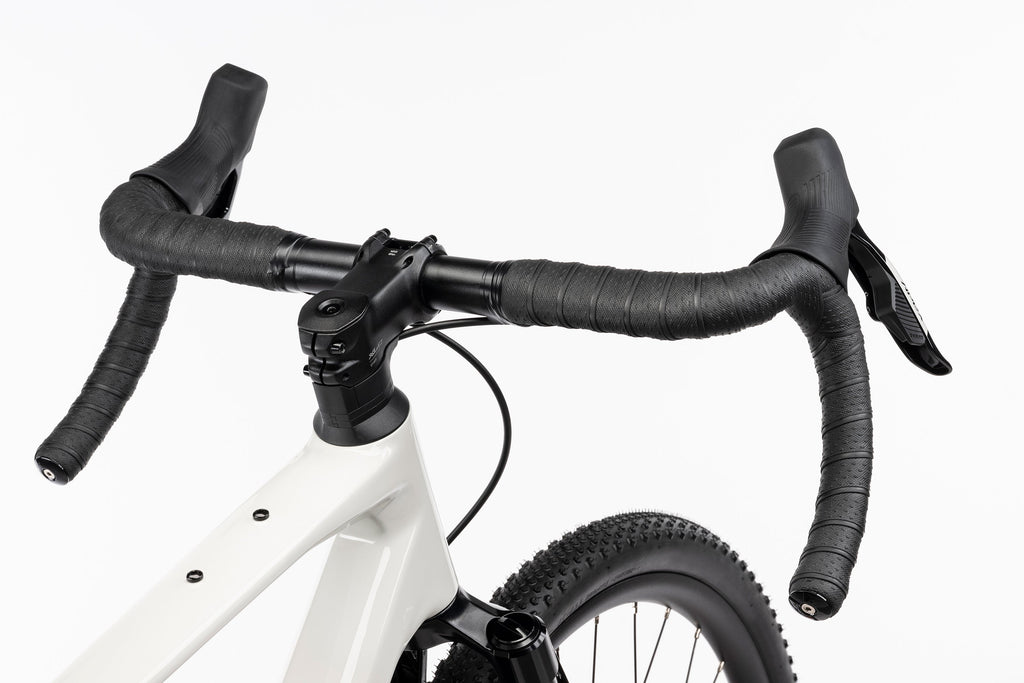 Bicicleta gravel Ghost Asket CF Full Party 2026 silver stone/meadow green – detalle
