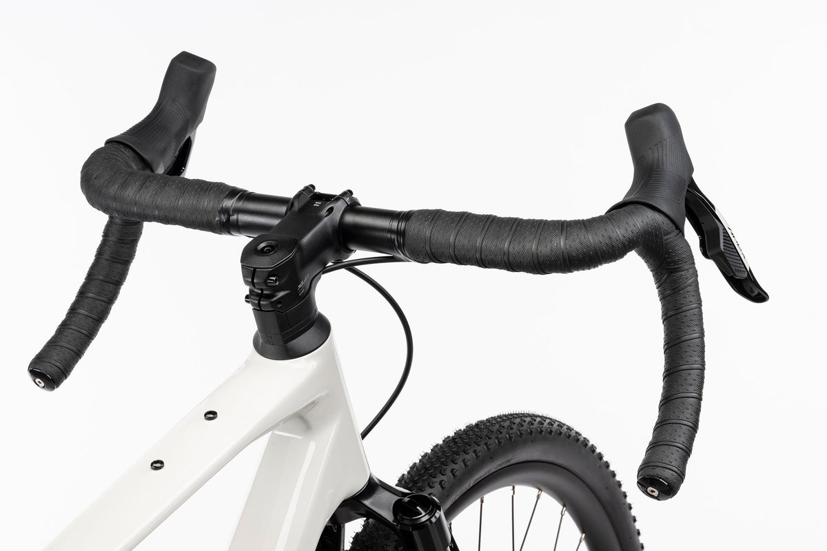 Bicicleta gravel Ghost Asket CF Full Party 2026 silver stone/meadow green – detalle