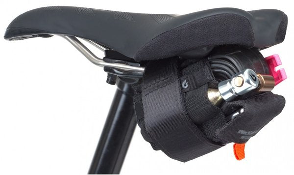 Funda portaherramientas Blackburn Switch Wrap negro – vista general
