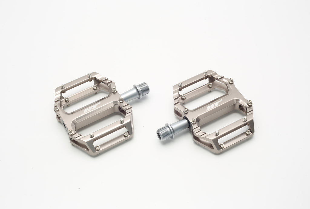 Pedales de plataforma HT AR09SX