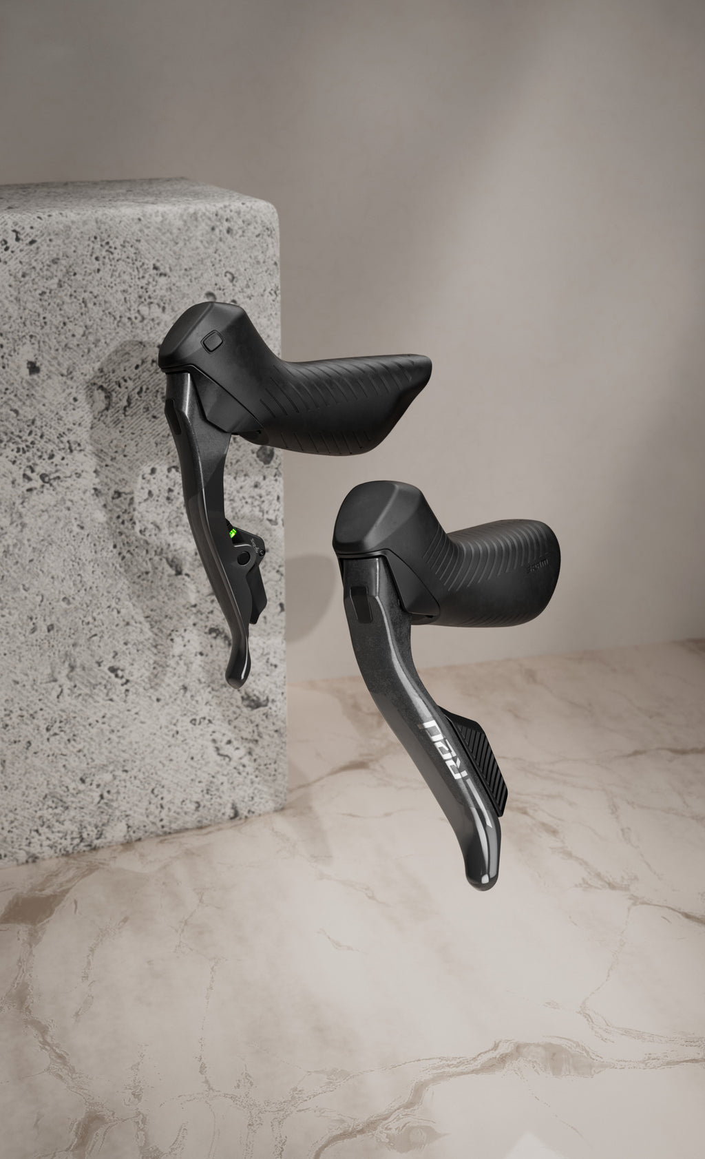 Manetas SRAM RED AXS E1 con freno hidráulico Flat Mount negro – detalle